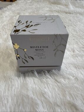 NWOT ANTHROPOLOGIE SCENTED CANDLE